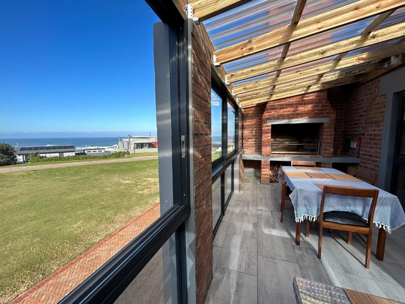 To Let 1 Bedroom Property for Rent in Cape St Francis Eastern Cape